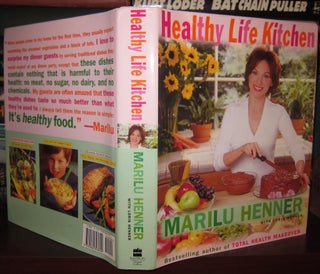 Item #32523 HEALTHY LIFE KITCHEN. Marilu Henner, Lorin Henner