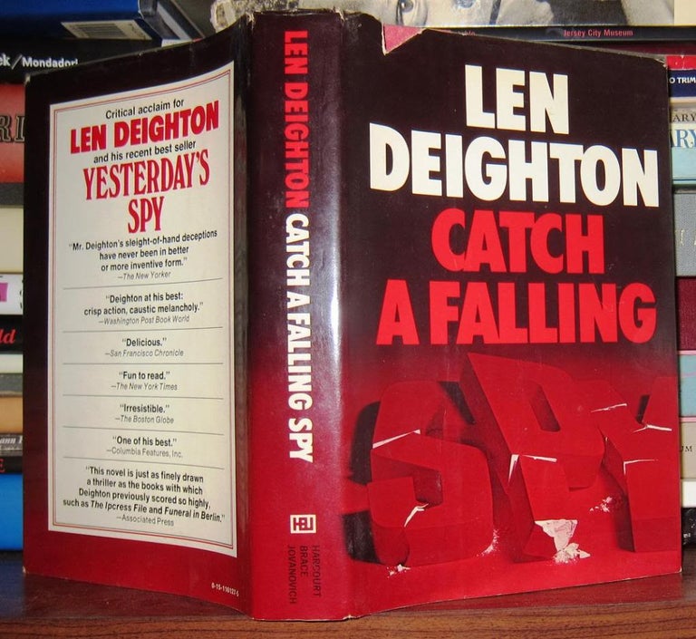 Item #37294 CATCH A FALLING SPY. Len Deighton.