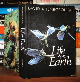 Item #50822 LIFE ON EARTH A Natural History. David Attenborough
