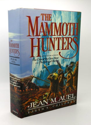 Item #115230 THE MAMMOTH HUNTERS. Jean M. Auel