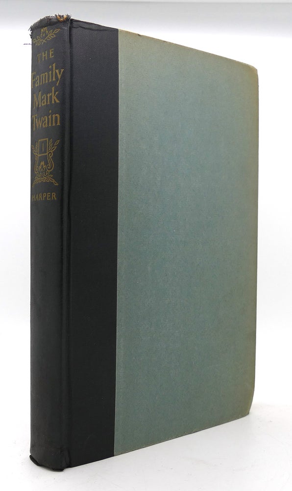 Item #124905 THE FAMILY VOL. 1 Life on the Mississippi. Mark Twain.