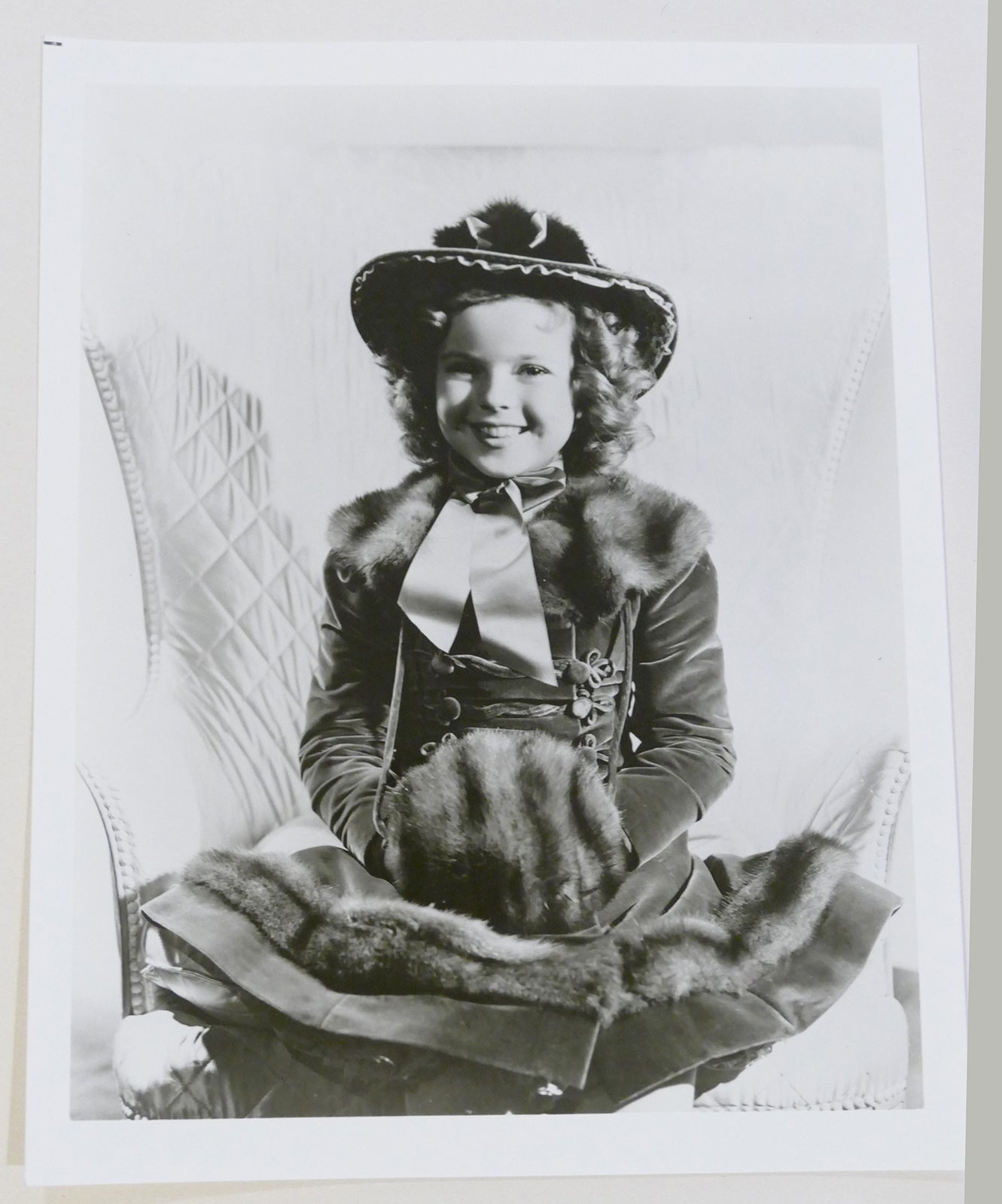 SHIRLEY TEMPLE PHOTO; Posing with Hat | Shirley Temple