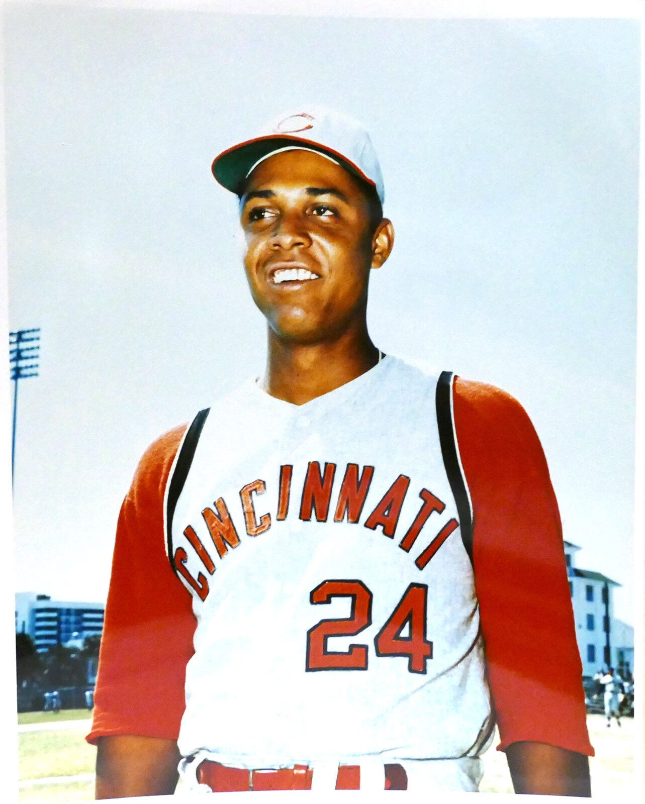 TONY PEREZ CINCINNATI REDS PHOTO; 8'' x 10'' inch Photograph