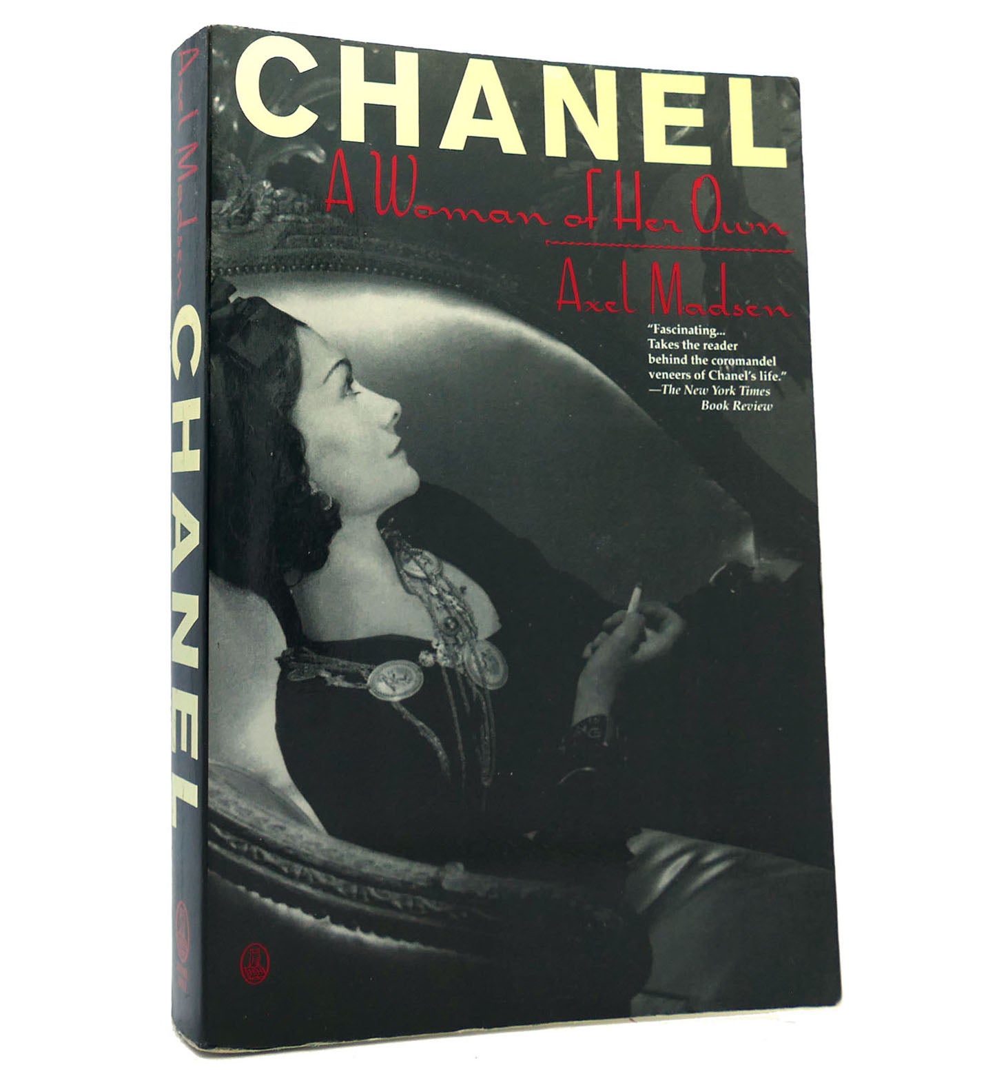 Chanel: A Woman of Her Own [Book]
