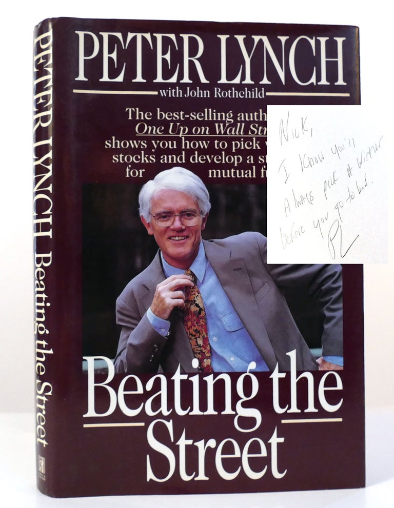 Item #157113 BEATING THE STREET Signed. Peter Lynch.