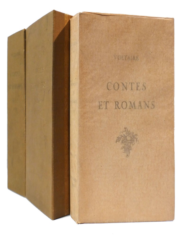 Item #171765 CONTES ET ROMANS TOMES I-V. Voltaire.