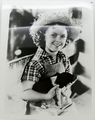 Item #300604 SHIRLEY TEMPLE PHOTO 8'' X 10'' Inch Photograph. Shirley Temple
