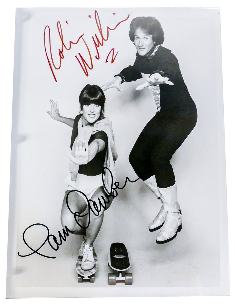 Item #300982 SIGNED ROBIN WILLIAMS & PAM DAWBER PHOTO MORK AND MINDY; 8'' X 10'' autograph - photograph. Robin Williams, Pam Dawber.
