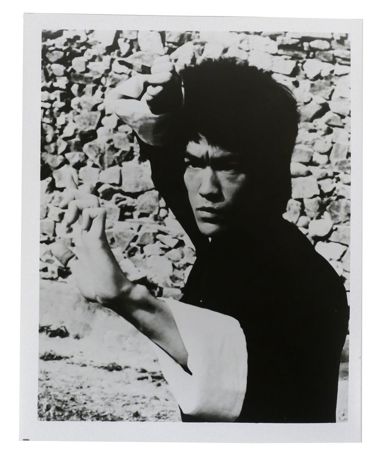 Item #301117 BRUCE LEE PHOTO 8'' X 10'' Inch Photograph. Bruce Lee.