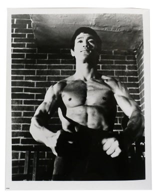 Item #301118 BRUCE LEE PHOTO 8'' X 10'' Inch Photograph. Bruce Lee