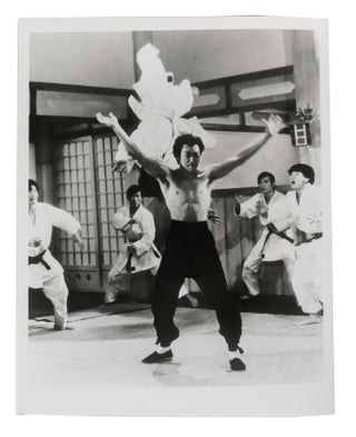 Item #301121 BRUCE LEE PHOTO 8'' X 10'' Inch Photograph. Bruce Lee