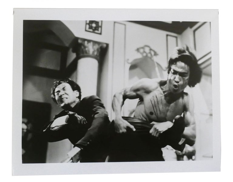 Item #301122 BRUCE LEE PHOTO 8'' X 10'' Inch Photograph. Bruce Lee.
