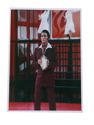 Item #301476 ELVIS PRESLEY PHOTO 6 OF 6 8'' X 10'' Inch Photograph. Elvis Presley