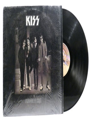Item #329795 DRESSED TO KILL VINYL LP MCA-5105. Kiss