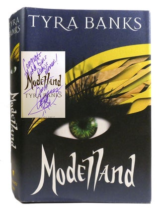 MODELLAND; Signed