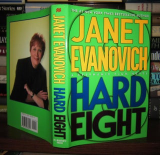 Item #43436 HARD EIGHT. Janet Evanovich