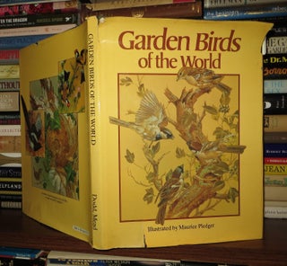 Item #53022 GARDEN BIRDS OF THE WORLD. Michael Chinery, Maurice Pledger